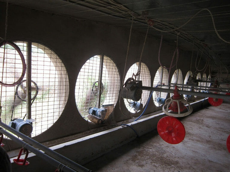 Hệ thống quạt gió lắp cho nhà xưởng